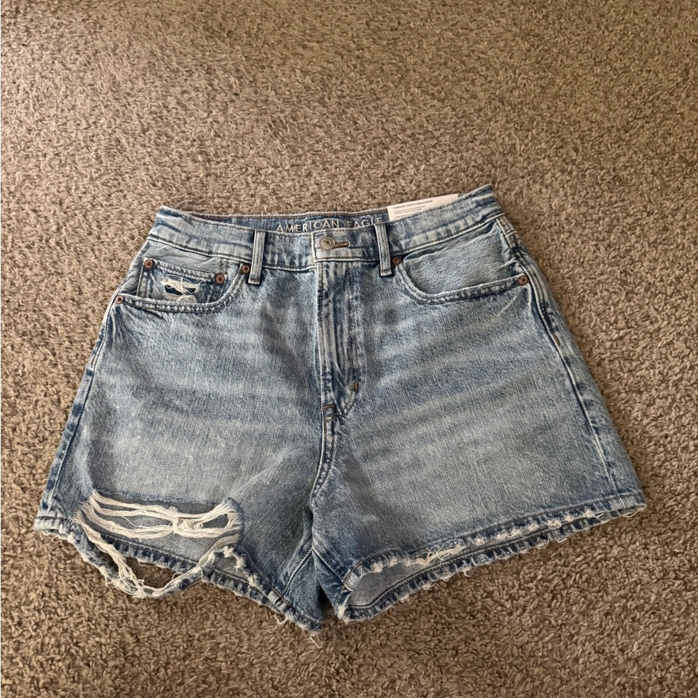 NWT American Eagle Boyfriend Short SZ 8